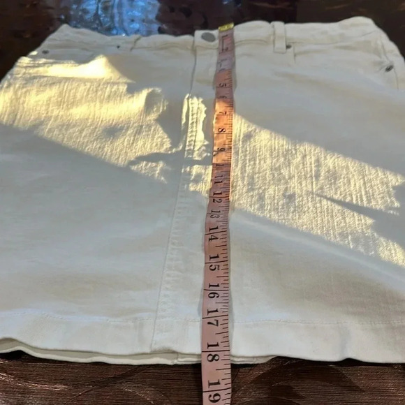 G.H.Bass white denim mini skirt - Picture 4 of 9